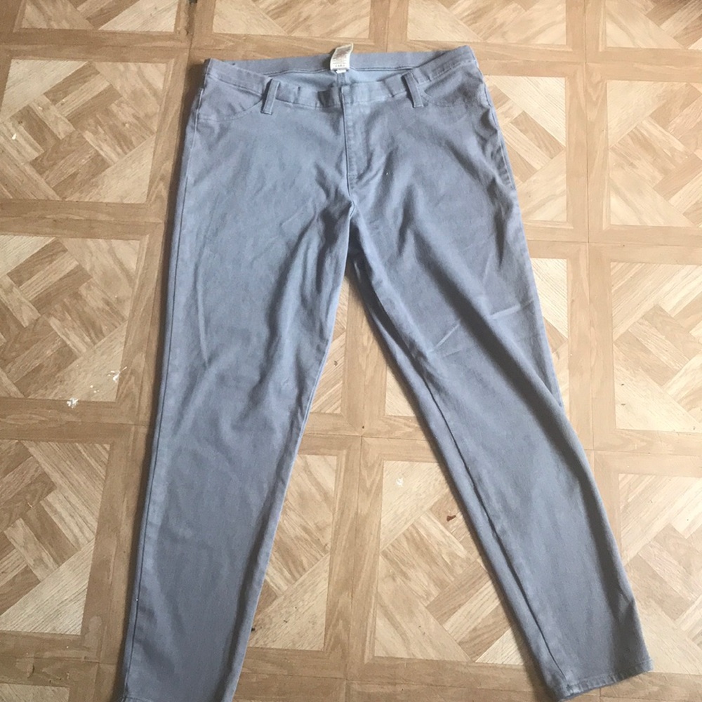 GREY JEGGINGS